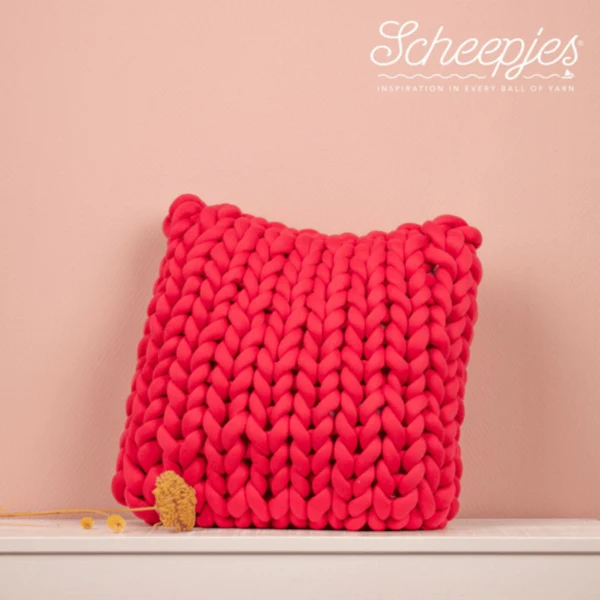 13738 Housse de Coussin Tricotée by Scheepjes Design