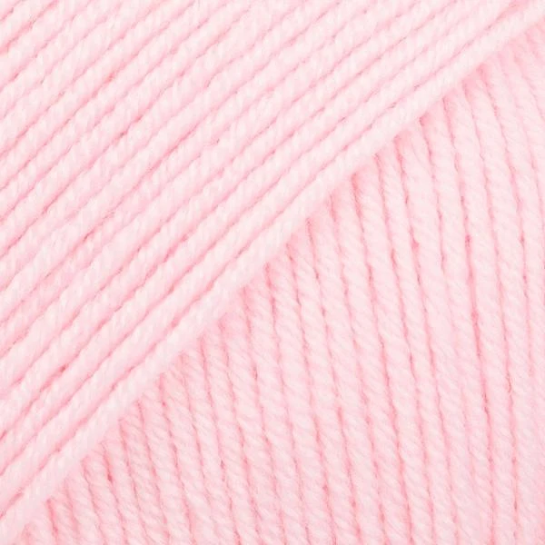 DROPS Baby Merino 05 Rose clair (Uni Colour) - plus foncé que l'image