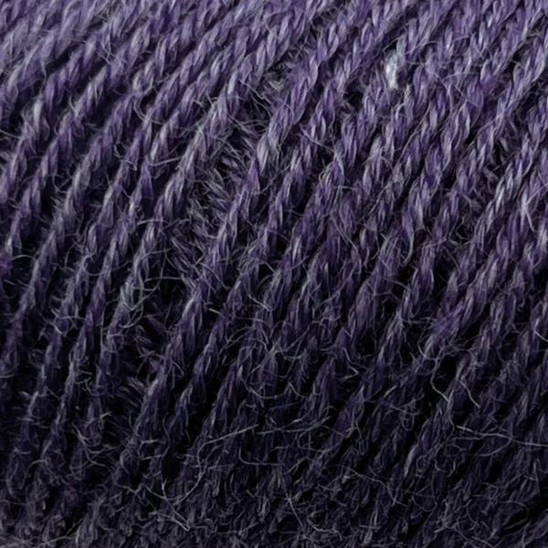 Onion Nettle Sock Yarn 1009 Violet foncé