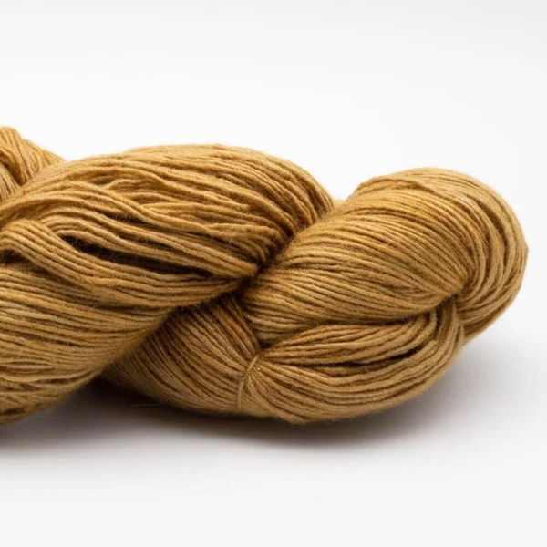Manos del Uruguay Fino SF419 Brass Button
