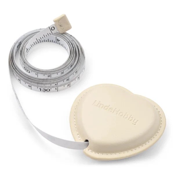 LindeHobby Mètre Ruban Rétractable, Cuir PU, Cœur, 150 cm Blanc cassé