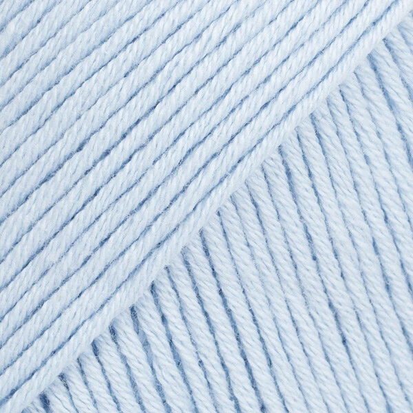 DROPS Safran 76 Bleu poudre
