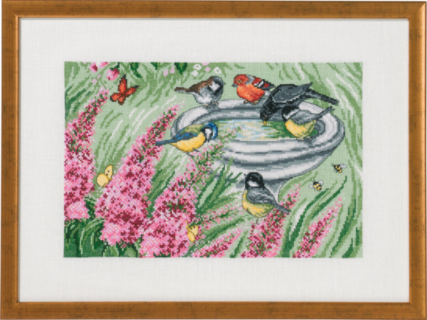 Kit de broderie Bain d'oiseaux dans le jardin R5350 47 x 34 cm