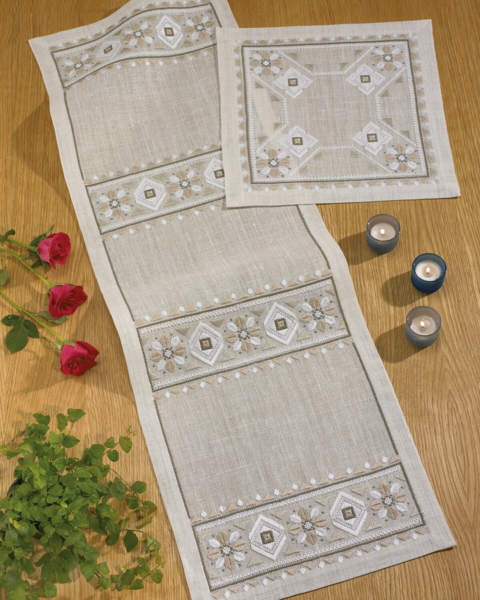 Kit de Broderie Beige/ Blanc 36x111cm