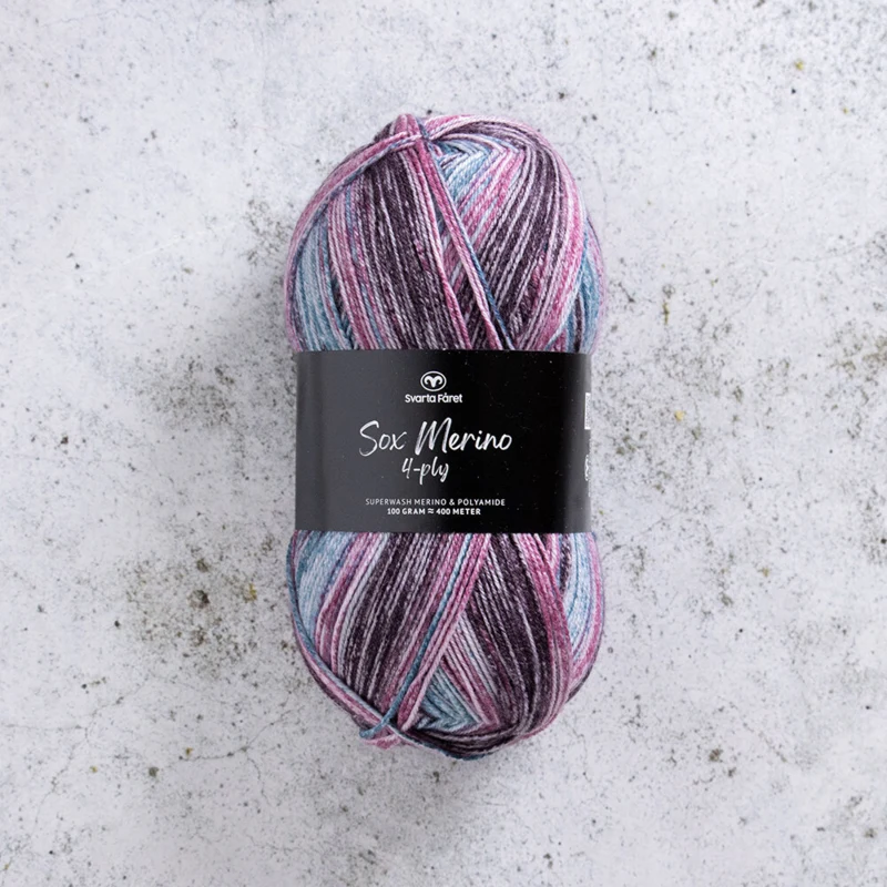 Svarta Fåret Sox Merino 4 ply 15 Magisch realisme