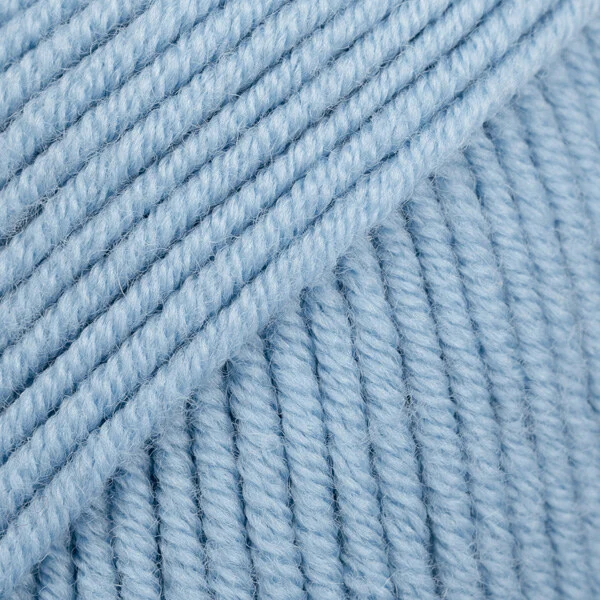 DROPS Merino Extra Fine 19 Droomblauw (Uni Colour)