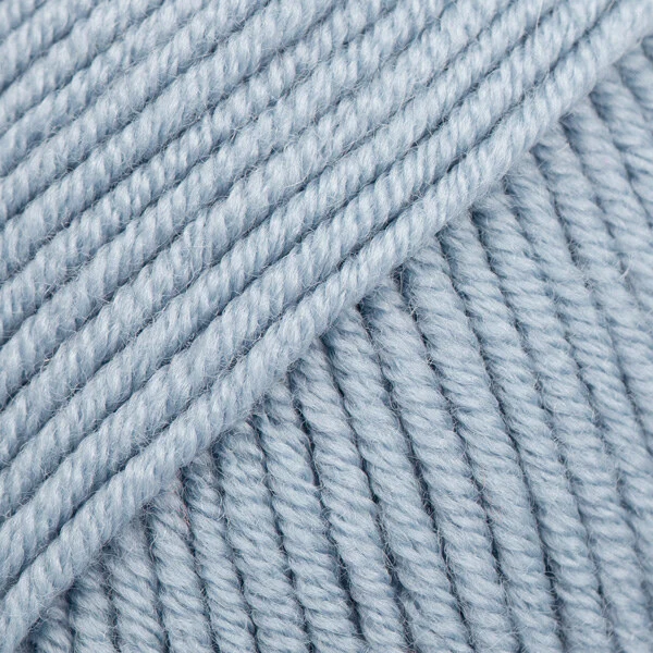 DROPS Merino Extra Fine 38 Blauwe mist (Uni Color)