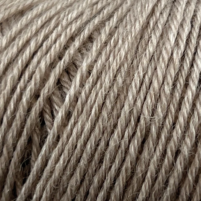 Onion Nettle Sock Yarn 1015 Sable