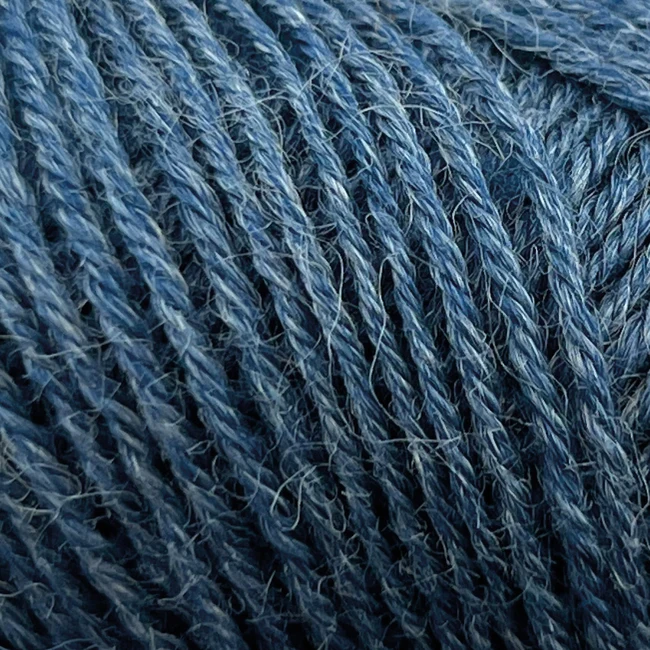 Onion Nettle Sock Yarn 1024 Bleu poussiéreux