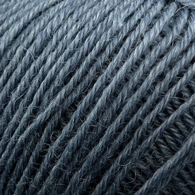 Onion Nettle Sock Yarn 1011 Douce verte