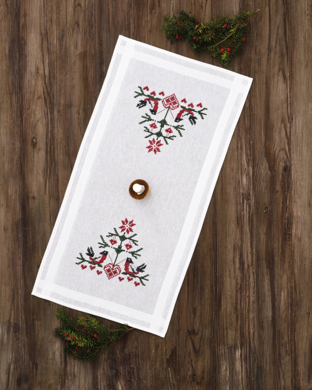 Borduurpakket Vogels met harten XXX 40 x 80 cm