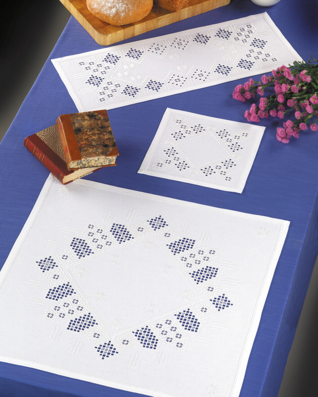 Kit de broderie Blanc sur blanc 27 x 70 cm