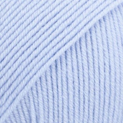 DROPS Baby Merino 24 Light Sky Blue (Uni Colour) - lavendelkleurige gloed